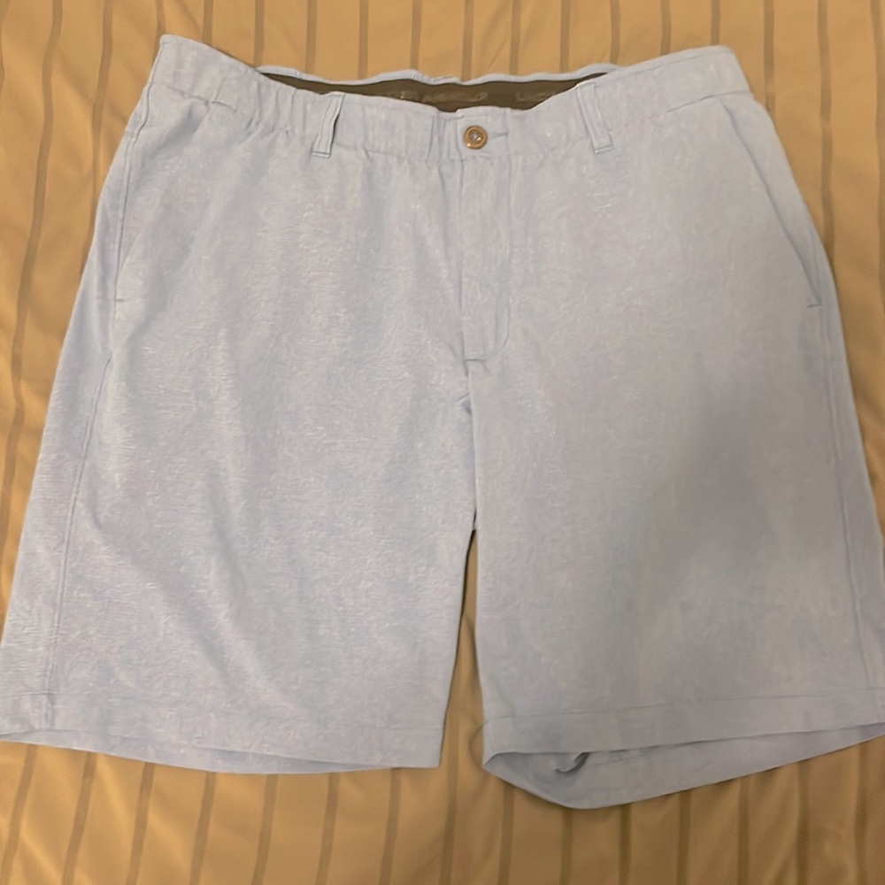 Under Armor golf shorts
